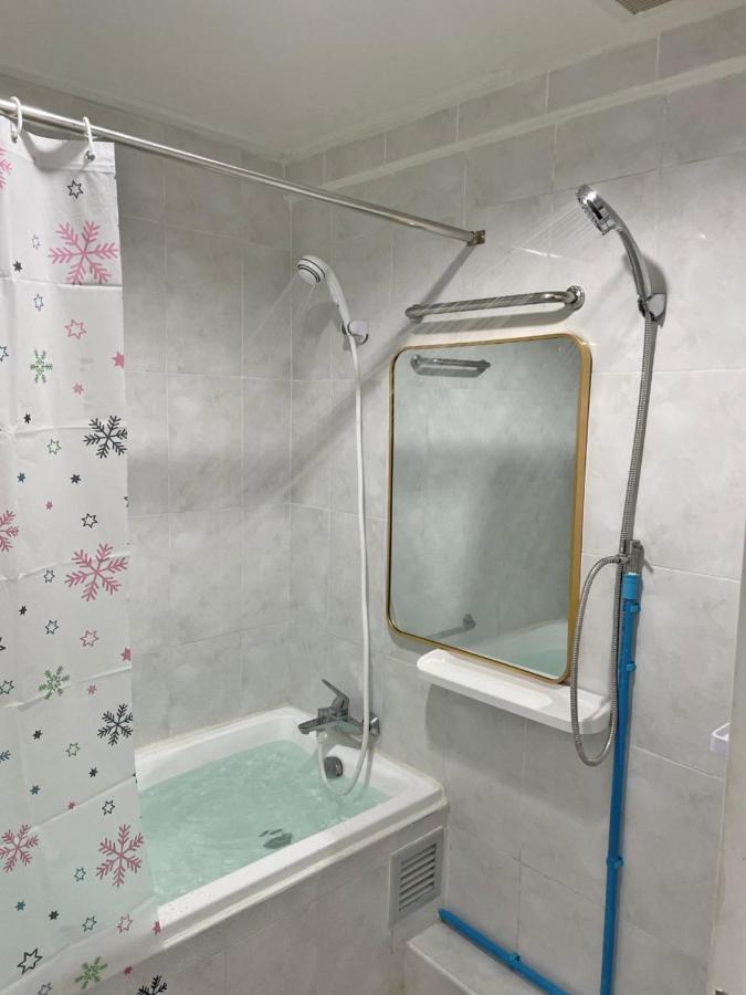 Apartment A4 Dindaeng 曼谷 外观 照片